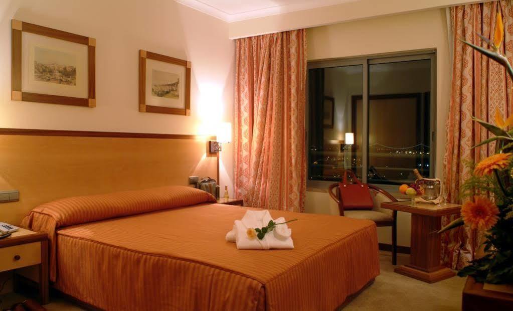 Hotel Real Oeiras Paço de Arcos Εξωτερικό φωτογραφία